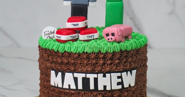 Minecraft Birthday Party : TNT Sparkler Cake