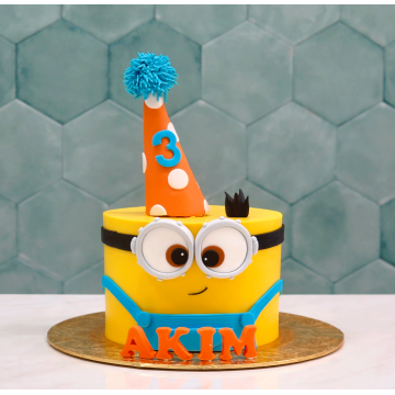 Minion Party Cake