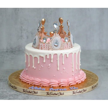 Cutie Crown Drip Cake