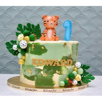 Tiger in the Safari Jungle Cake