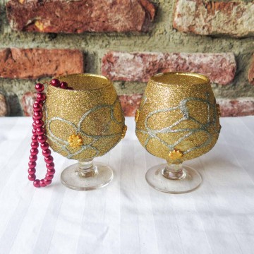 (RENTAL) Gold Glitter Goblets