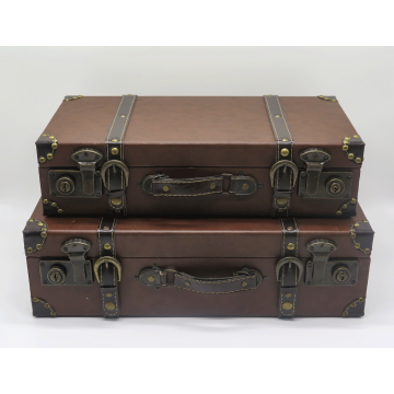 (RENTAL) Vintage Brown Suitcase