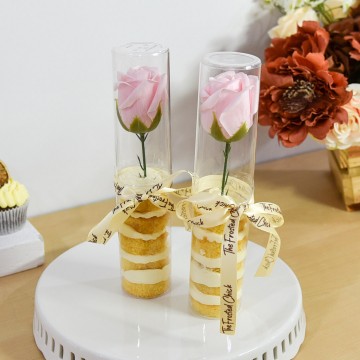 Flower For Mum Cake