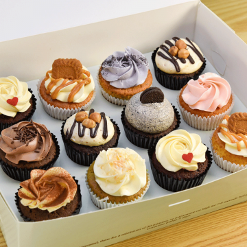 Box of 12 Cupcakes (Assorted)