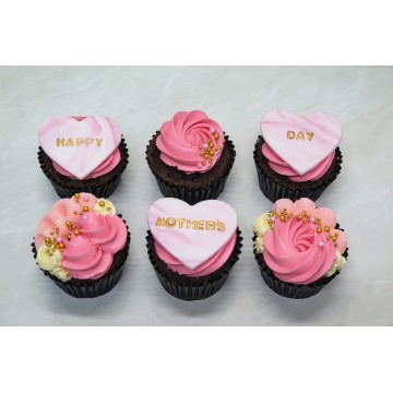 Pretty in Pink Mother's Day Cupcakes