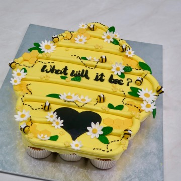 Bumble Bee Gender Reveal Pull Apart Cupcakes