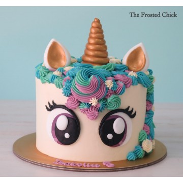 Big Eyes Unicorn Cake