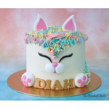 Pretty Kitty Cat Cake
