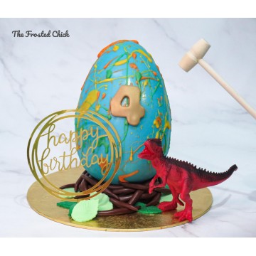 Dinosaur Egg Chocolate Piñata