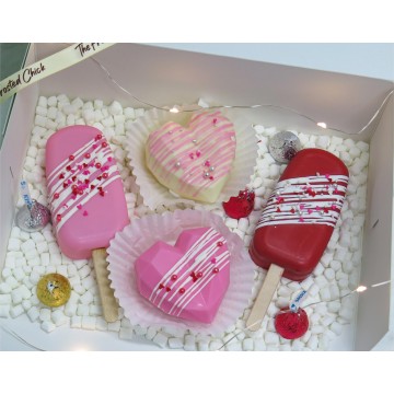 Valentine's Gift Box (Cakesicles + Chocolate Bombs Set)