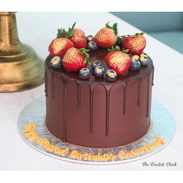 Dark Chocolate & Gold Berries Cake