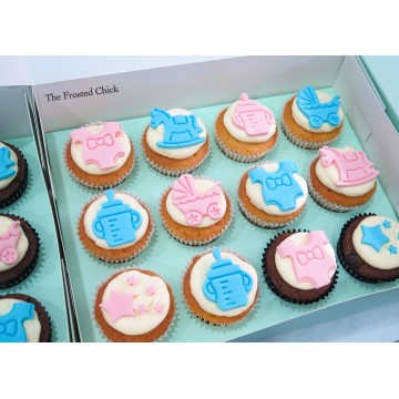 Gender Reveal Cupcakes (with baby toppers)
