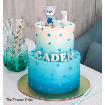 Baby Bear Ombre Cake