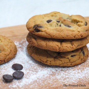 Soft and Chewy Chocolate Chip Cookie