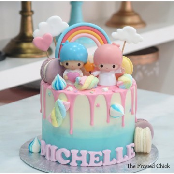 Little Twin Stars Inspired Rainbow Macaron Drip Cake