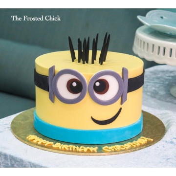 Minion Cake