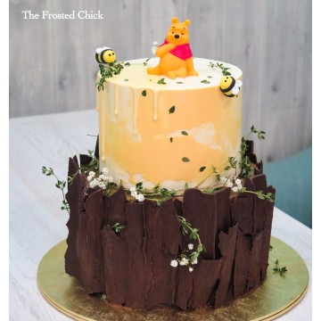 Winnie the Pooh Rustic Cake