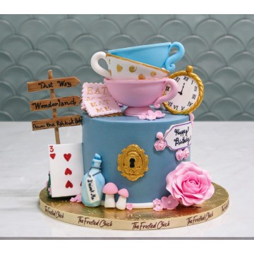 Alice in Wonderland Birthday Party Ideas, Photo 1 of 3