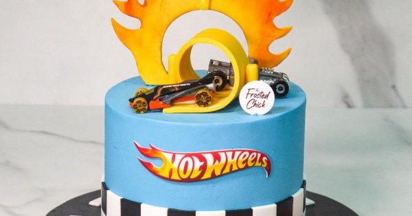 Hot Wheels Cake