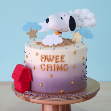 Snoopy Inspired Ombre Cake